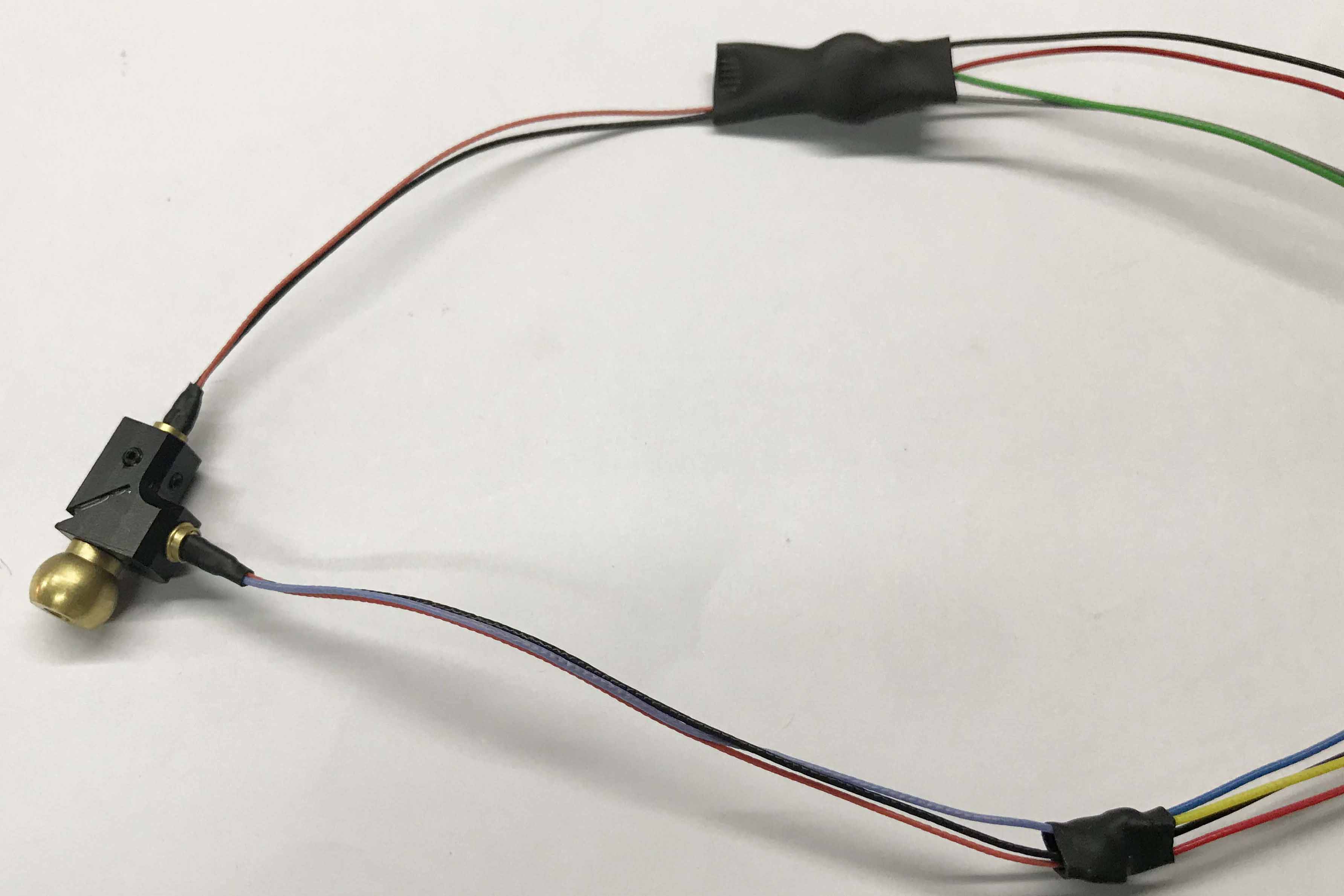 AIMLASER 特許取得済み設計の同軸デュアルビームレーザーモジュール