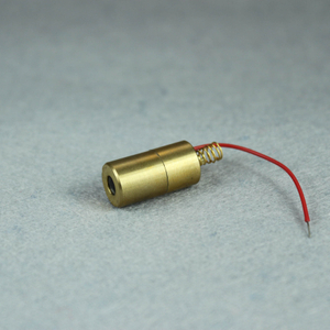 M&oacute;dulo de diodo l&aacute;ser pulsado l&aacute;ser militar de 650 nm y 5 mW con retroalimentaci&oacute;n PD y conexi&oacute;n por resorte